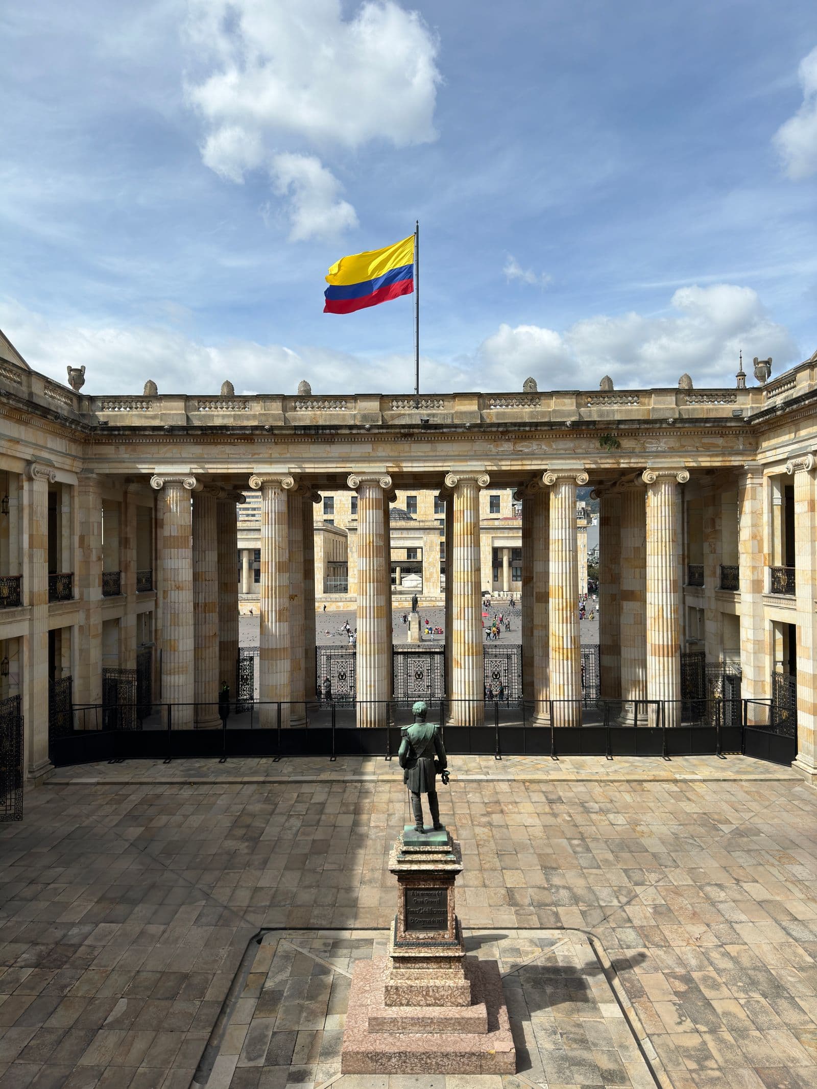 Política Pública y Bienestar Familiar